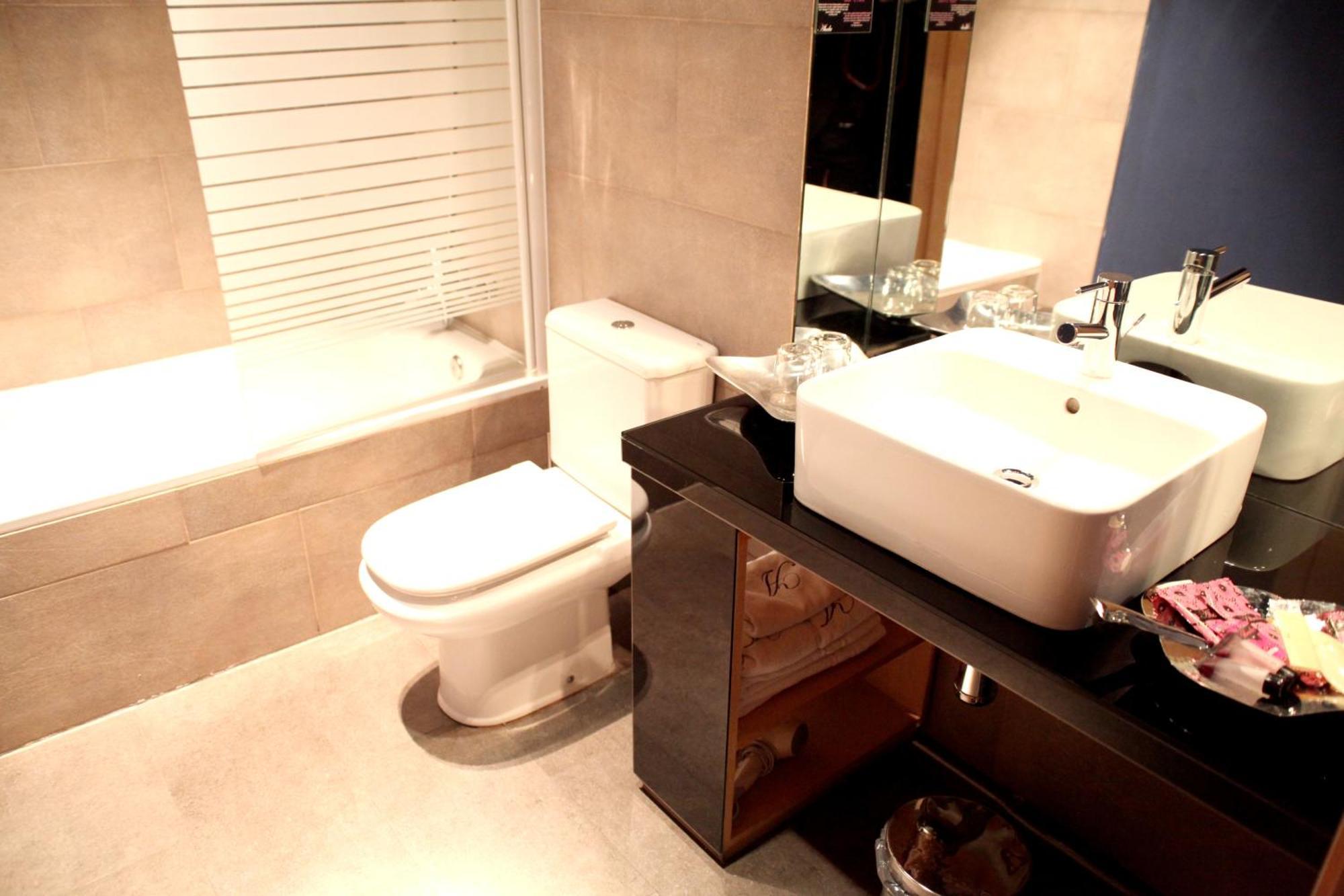 Madrid Central Gran Via Suites Kamer foto